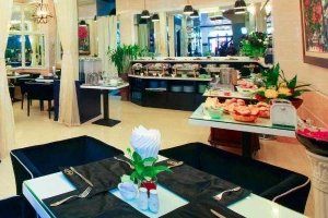 Hanoi M' Cafe & Restaurant - Mã Mây