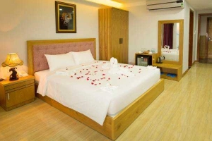Happy Light Hotel
