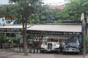 Heritage Classic Car Cafe