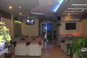 Hi End Cafe