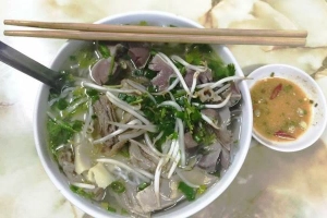 Quán Ăn Hiếu Huệ - Bún Phở & Cơm Bình Dân