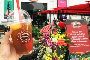 Highlands Coffee - Hoàng Long