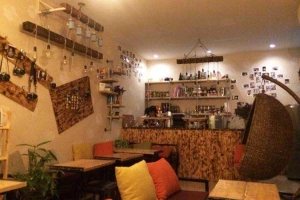 Hip's House Coffee & Tea