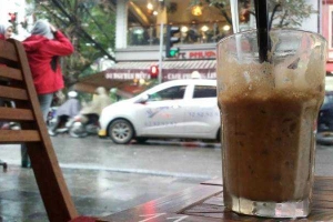 Hippie Land Coffee & Tea - Nguyễn Hữu Huân