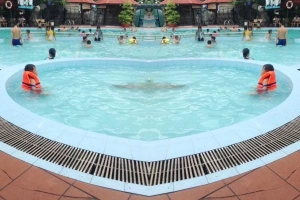 Hồ Bơi Nhất Lan - Đường Số 54