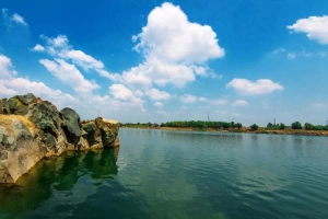 Hồ Đá Làng Đại Học Quốc Gia