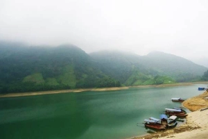 Hồ Vai Miếu