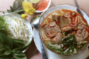 Nhà Hàng Hòa - Bún Bắp Bò