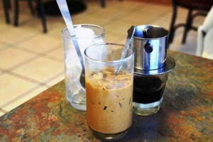 Hoa Cỏ May Cafe - Đặng Thai Mai