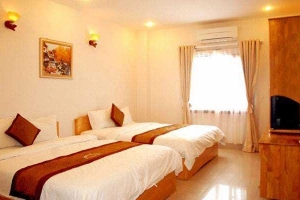 Hoa Phượng Hồng Hotel - Nguyễn Oanh