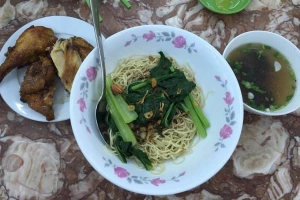 Quán Ăn Hoa Sứ - Mì Vịt Tiềm