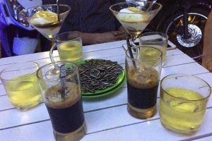 Hoa Sữa Cafe - 56 Lê Quang Đạo