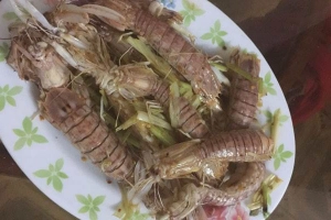 Quán Ăn Hoàn Vũ - Hải Sản Tươi Sống