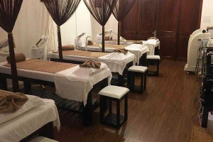 Hoàng Gia Spa - Vũ Huy Tấn