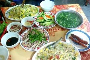 Hoàng Long - Cơm Rang Quảng Đông