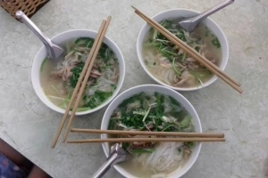Quán Ăn Hoàng Sa - Phở Bò Gà
