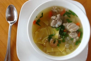 Quán Ăn Hoành Thánh Lá - Phạm Văn Chí