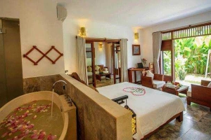 Hoi An Ancient House Village Resort & Spa