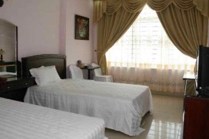 Holiday Park Hotel