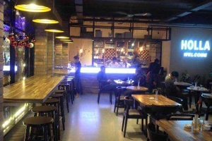 HOLLA Cafe