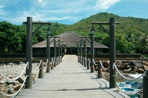 Hòn Tằm Island