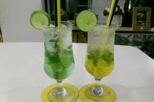 Hồng Hà Corner Coffee