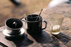 Hồng Quân Cafe & Milk Tea