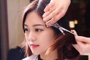 Hớt Tóc Tiến