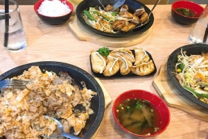 Hotto - Món Ngon Trên Đĩa Nóng - Vincom Hạ Long