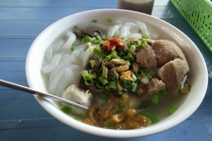Quán Ăn Hủ Tiếu, Bánh Canh & Cơm Gà Xối Mỡ