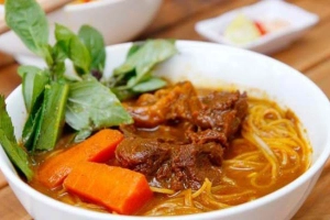 Quán Ăn Hủ Tiếu Bò Kho - Lê Văn Lương