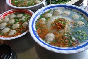 Quán Ăn Hủ Tiếu Bò Viên - Đoàn Thị Điểm