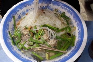 Quán Ăn Hủ Tiếu & Cơm Văn Phòng - Nguyễn Trãi