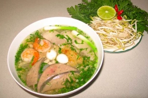 Quán Ăn Hủ Tiếu Gõ - Hoàng Hoa Thám