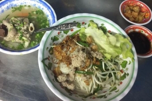 Quán Ăn Hủ Tiếu Lòng Thập Cẩm