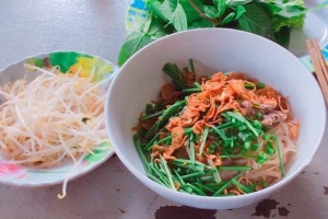 Quán Ăn Hủ Tiếu Mì, Hoành Thánh & Bánh Canh - Đường Số 27