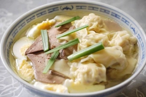 Quán Ăn Hủ Tiếu & Mì Hoành Thánh Gốc Hoa - Trần Văn Đang