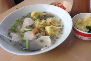 Quán Ăn Hủ Tiếu Mì & Hoành Thánh