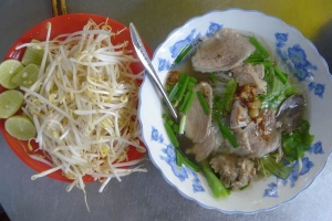 Quán Ăn Hủ Tiếu Mì Sườn Bình Dân