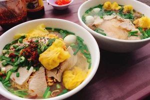 Quán Ăn Hủ Tiếu Mì Vạn Thành
