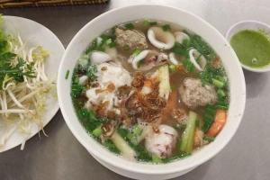 Quán Ăn Hủ Tiếu Mực Ngũ Gia