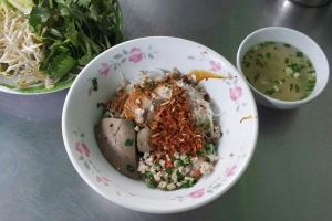 Quán Ăn Hủ Tiếu Nam Vang - Tam Hà