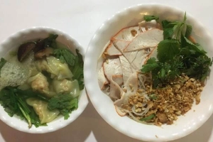 Quán Ăn Hủ Tiếu Trọng - Xóm Chiếu