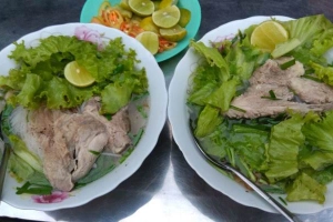 Quán Ăn Hủ Tiếu Xương - Phạm Phú Thứ