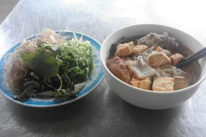 Quán Ăn Hủ Tíu, Bánh Canh & Bún Riêu Cua