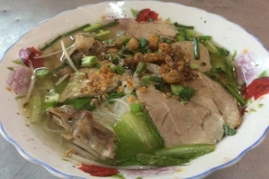 Quán Ăn Hủ Tíu Hồ - Gia Phú
