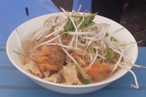 Quán Ăn Hủ Tíu Mì Chay - Chùa Giác Nguyên