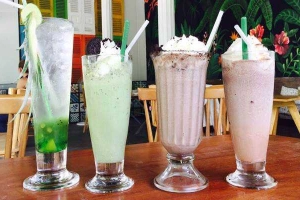 Hue Travel Cafe