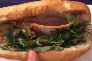 Quán Ăn Hùng Phát -  Bánh Mì Kẹp Chả Bò Đà Nẵng