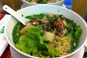 Hưng Quyên Cafe & Điểm Tâm